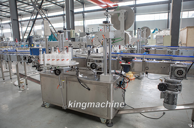 三面貼標(biāo)機（正面、反面、頂部）